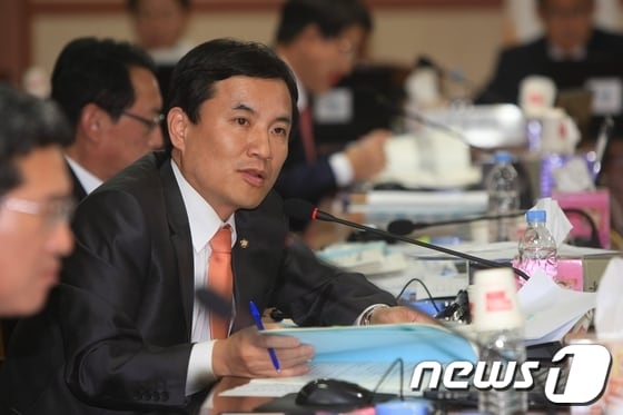 새누리당 김진태 의원.2012.10.11/뉴스1 © News1 김태성 기자