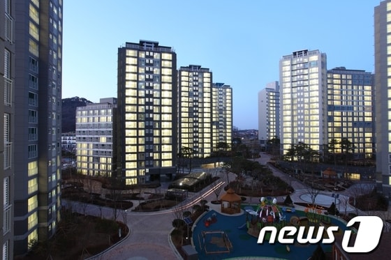 화성도시공사가 2년에 걸쳐 준공한 조암 한라비발딜. 사진제공=화성도시공사 © News1