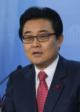 24일 한국 e스포츠 협회장으로 추대된 민주통합당 전병헌 의원 /뉴스1 © News1   양동욱 기자