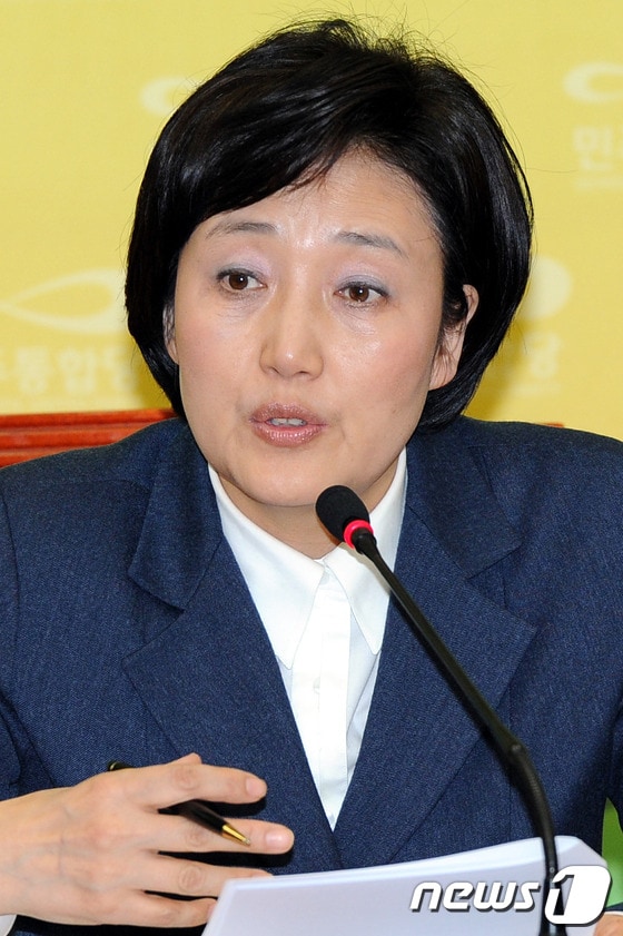                                                                                                                     박영선 민주통합당 의원 © News1 이광호 기자