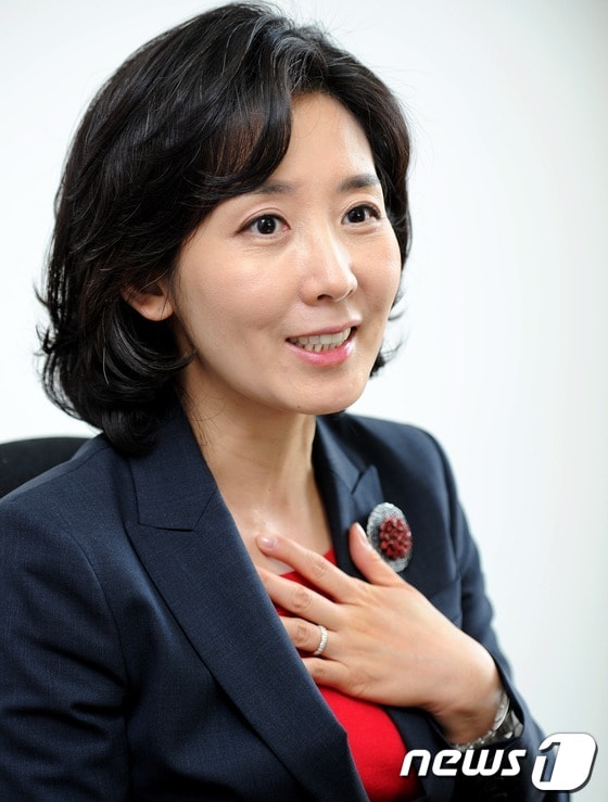 나경원 2013 평창동계스페셜올림픽 세계대회 조직위원장이 17일 서울 종로구 수송동 조직위 사무실에서 가진 민영뉴스통신사 뉴스1과의 인터뷰에서 포부를 밝히고 있다. © News1 오대일 기자