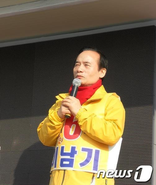 무소속 김제완주선거구 이남기 후보. © News1