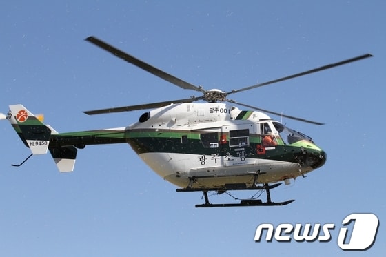 15년 동안 2000시간 무사고 비행을 기록한 광주시 소방헬기 /사진제공=광주시 소방안전본부 © News1 