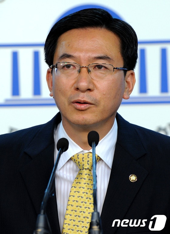 민주통합당 정성호 대변인. 2012.6.13/뉴스1 © News1 박정호 기자