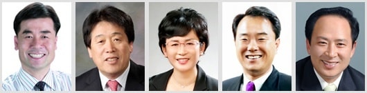 울산 중구의회 후반기 의장단 및 상임위원장. 왼쪽부터 김영길(새) 의장, 김지근(새) 부의장, 김순점(새) 운영위원장, 서경환(새) 행정자치위원장, 고호근(새) 복지건설위원장 © News1 