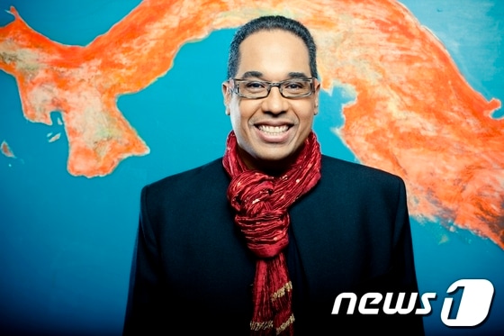 2012 광주월드뮤직페스티벌에 참여하는 해외 아티스트로 현 시대의 뛰어난 피아니스트이자 재즈 작곡자 다닐로 페레즈./사진제공=광주문화재단© News1