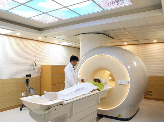 단국대병원이 전국에서 4번째로 도입한 최신 MRI(자기공명영상) 장비 필립스 인제니아(Philips Ingenia) 3.0T. © News1