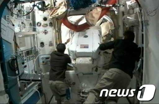 우주정거장(ISS)에서 임무 수행중인 우주인들 ©AFP=News1 