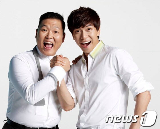 삼성전자의 지펠 아삭 신제품의 광고를 함께 찍은 싸이(좌)와 이승기.(사진=삼성전자)© News1  