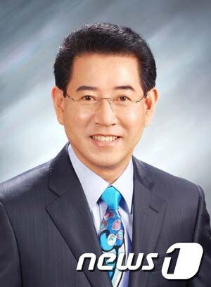 9일 민주통합당 문희상 비상대책위원장은 사무총장에 김영록 의원을 내정했다. 2013.1.9/뉴스1 © News1 박세연 기자