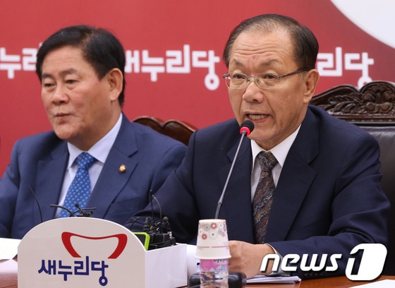 황우여 새누리당 대표. 2013.10.16/뉴스1 © News1 송원영 기자