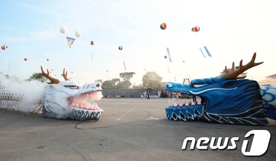 쌍룡놀이/사진제공=김제시 © News1 박효익 기자