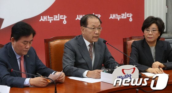 황우여 새누리당 대표. 2013.10.24/뉴스1 © News1 송원영 기자