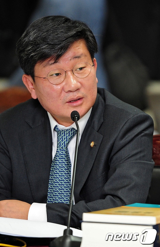 민주당 전해철 의원. 2013.10.24/뉴스1 © News1 김영진 기자