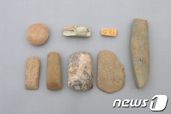 호매실지구 청동기시대 토기류/사진제공=수원박물관 © News1