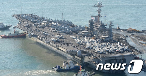 미국 해군 7함대 소속 9만7000톤급 항공모함 USS 조지워싱턴호. © News1 전혜원 기자