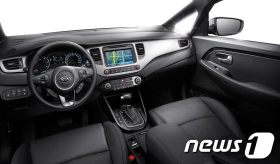 기아차, 올 뉴 카렌스 앞 좌석 및 대시보드(사진제공=기아자동차)© News1  