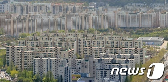 서울 강남구 아파트 단지의 모습. © News1 박지혜 기자