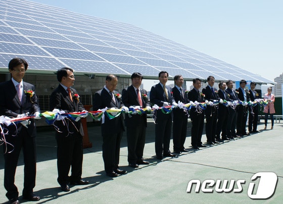전주비전대, 태양광 에너지 발전소 준공식/사진제공=전주비전대학교© News1