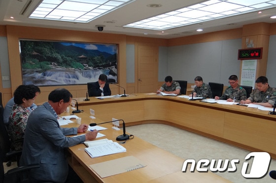 작은소참진드기 대책회의가 열렸다.(사진=화천군청) © News1