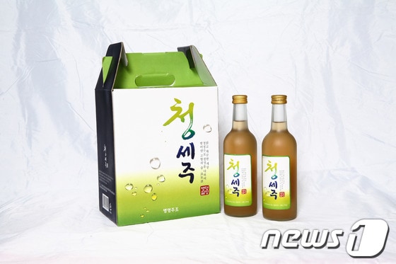 병영주조장 ;청세주'가 최근 2013 남도전통술 품평회에서 양주부문 우수상을 수상했다.© News1
