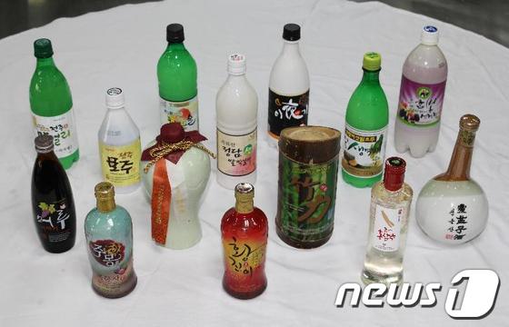 대한민국 우리술 품평회에 참가할 전북 대표 술 14개 제품 (전북도 제공) © News1