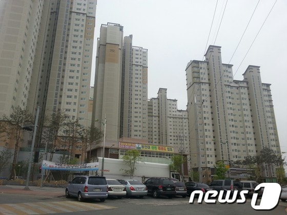 사진은 입주를 시작한 위드힐 아파트 전경© News1