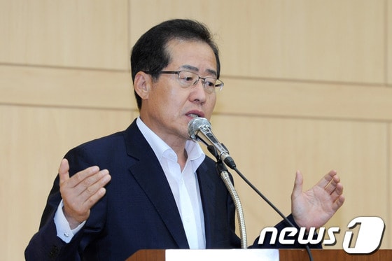 홍준표 경남도지사. /뉴스1 © News1 전혜원 기자