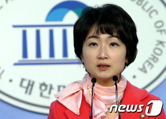 이언주  민주당 원내대변인.© News1   이동희 기자