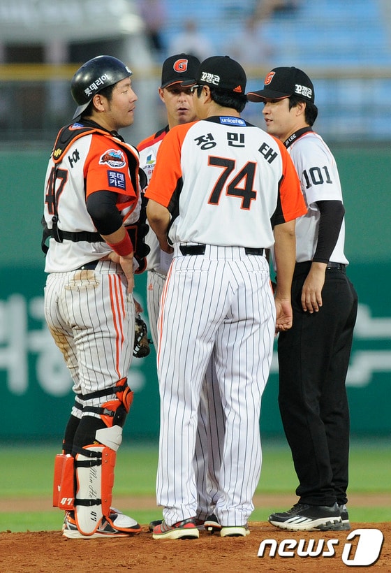 롯데 자이언츠 시절 정민태 투수코치. ⓒ News1