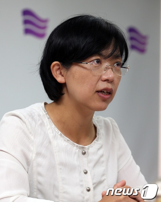 이정희 통합진보당 대표가 12일 오전 서울 동작구 통합진보당사에서 열린 최고위원회의에서 모두발언을 하고 있다. 2013.9.12/뉴스1 © News1 허경 기자