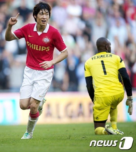 오는 20일(한국시간) 흐로닝언과의 원정경기에 복귀할 것이 유력한 박지성(32·PSV 아인트호벤).© AFP=News1