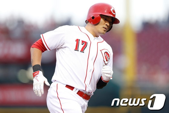 지난 22일 메이저리그 텍사스 레인저스와 FA(자유계약선수) 계약을 체결한 추신수(31). © AFP=News1