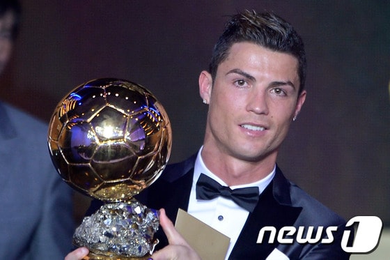 2013 FIFA 발롱도르를 수상한 크리스티아누 호날두(29·레알 마드리드). © AFP=News1  