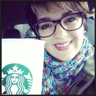 뷰티플 이그지스턴스©인스타그램