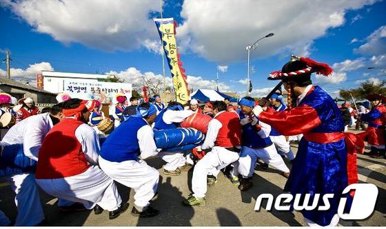 해남군 북평면에서 28일 재현될 500년 전통의 용줄다리기 모습./사진제공=해남군ⓒ News1