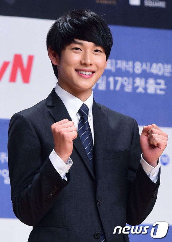 배우 임시완이 6일 오후 서울 강남구 삼성동 코엑스에서 열린 tvN 새 드라마 "미생" 제작발표회에 참석해 포즈를 취하고 있다. ⓒ News1
