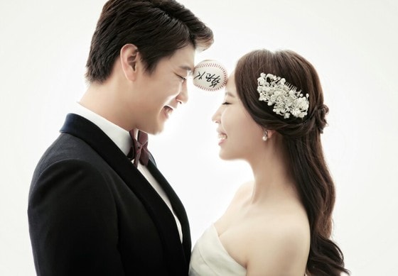 SK 와이번스 투수 김광현(26)이 14일 3살 연상의 신부와 결혼식을 올린다.(SK 와이번스 제공) ⓒ News1