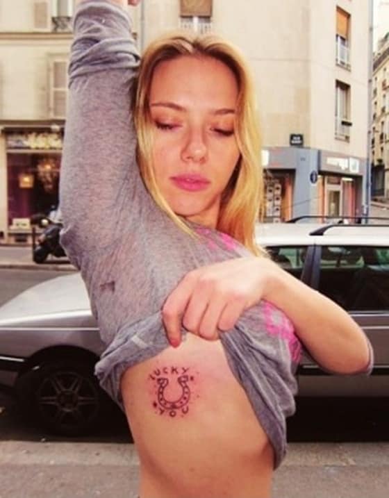 말밥굽 타투를 시술한 아티스트가 스칼렛 요한슨과 로메인 도리악을 소개해 준 것으로 알려졌다.ⓒ News1