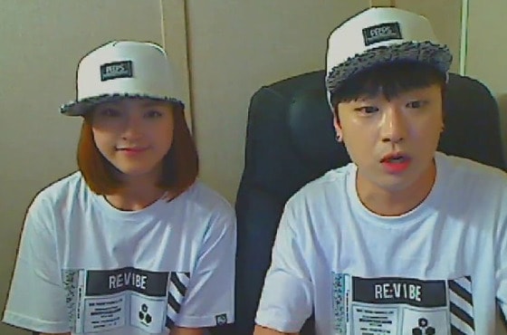 BJ 효근(오른쪽)과 이신애