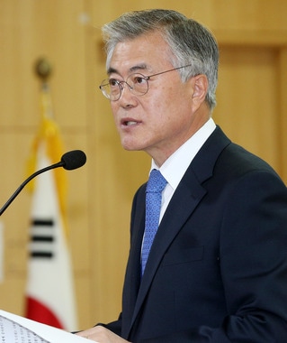 문재인 민주당 의원 . 2014.2.10/뉴스1 © News1   오대일 기자