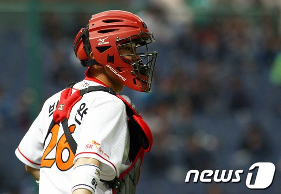 SK 와이번스가 박경완 퓨처스팀 감독의 선수 시절 모습(SK 와이번스 제공).© News1  