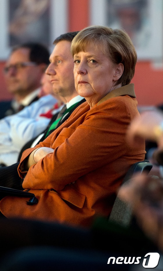 10일(현지시간) 독일 드레스덴에서 열린 기독교민주당 행사에 참석한 앙겔라 메르켈 독일 총리.© AFP=News1 