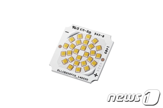 FCOM(Flip Chip on Module) 다운라이트.(삼성전자 제공)© News1  