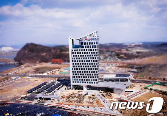 진주혁신도시에 위치한 남동발전 본사 모습(뉴스1 자료사진)ⓒ News1