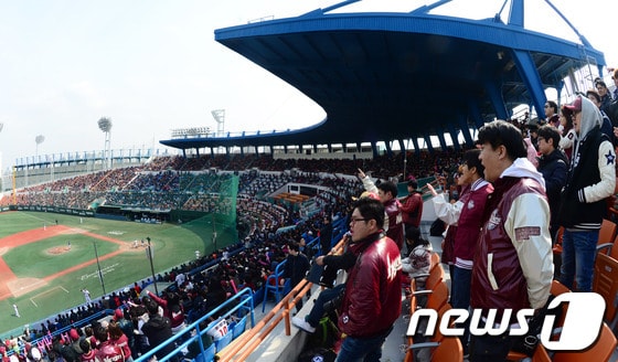 서울 목동야구장. 2014.3.8/뉴스1 © News1 양동욱 기자