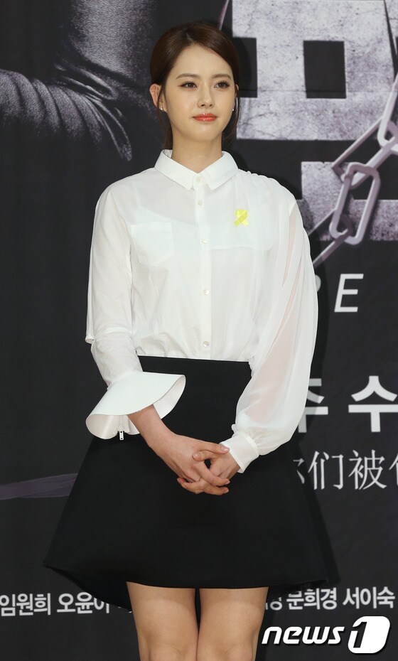 배우 고아라가 지난해 &#39;응답하라 1994&#39;에 이어 올해 &#39;너희들은 포위됐다&#39;까지 성공으로 이끌었다. © News1 DB