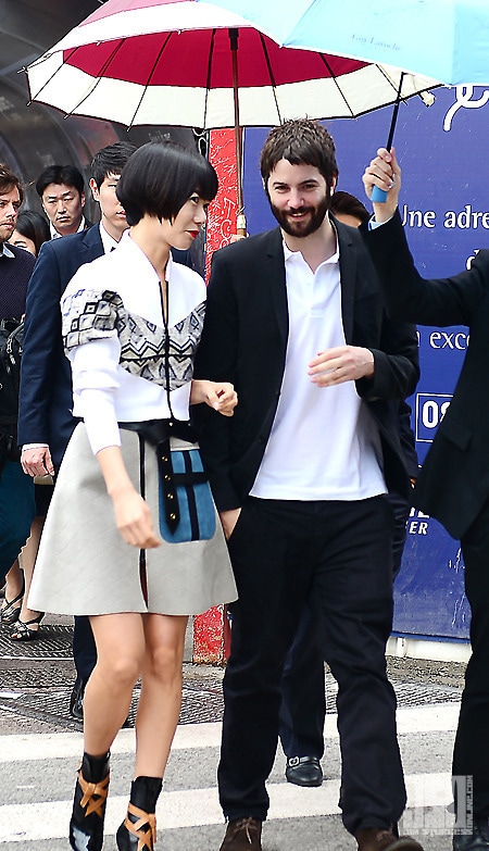 제67회 칸 국제영화제에 참석한 배우 배두나(왼쪽)와 짐 스터게스(짐 스터게스 공식 팬사이트 제공). © News1