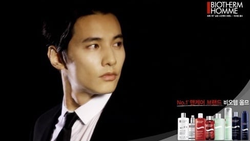 배우 원빈의 다양한 매력이 돋보이는 비오템 화보촬영 영상이 공개됐다. © 사진출처=비오템 옴므 공식페이스북 캡처