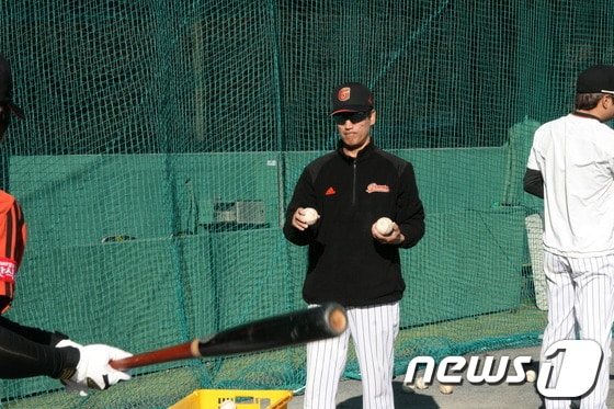 권두조 롯데 수석코치(롯데 자이언츠 제공).© News1  